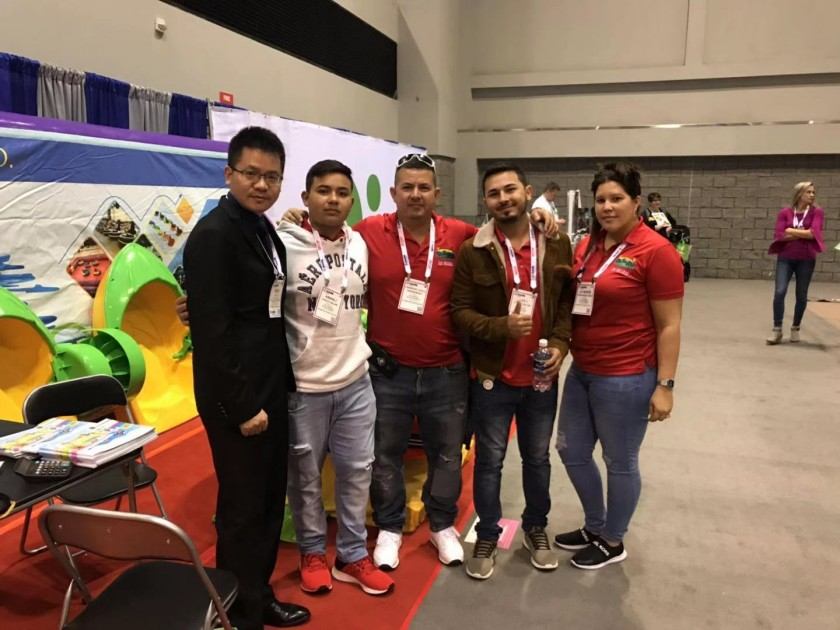 FWULONG福龙游乐2019年11月美国奥兰多IAAPA国际游乐展现场